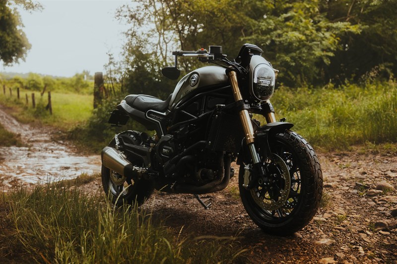 Benelli Leoncino 800R - ein Hingucker, der besonders für puristische Fahrer attraktiv ist Benelli Leoncino 800R - ein Hingucker, der besonders für puristische Fahrer attraktiv ist