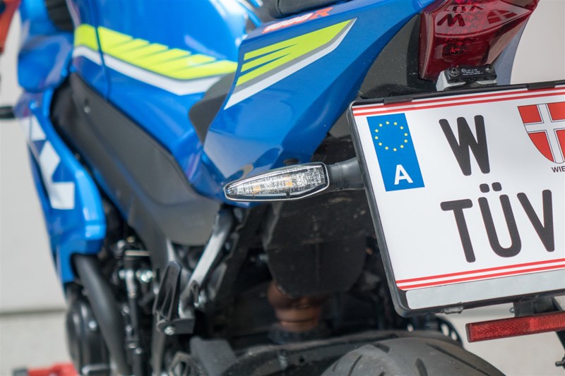 Auch wenn die Leuchten heller erstrahlen als die OEM-Lösung, brauchen sie ein E-Prüfzeichen.