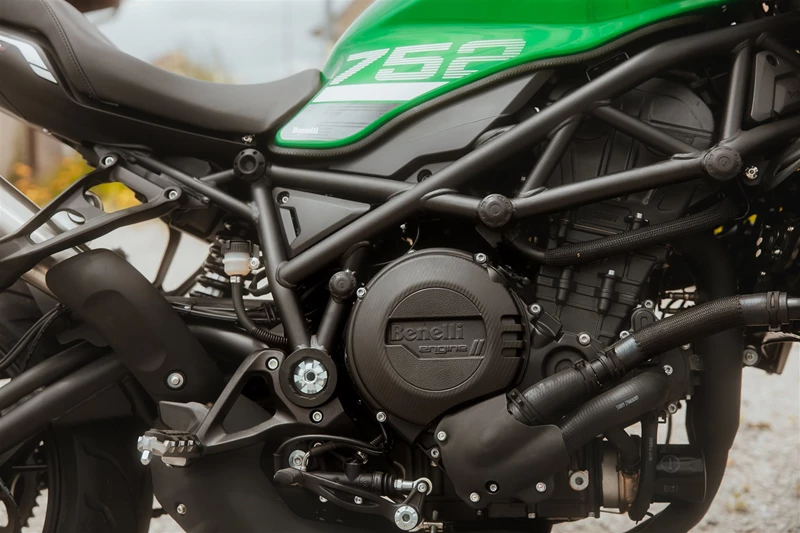 Nicht viel Elektronik, dafür eine grosse Portion Sympathie - Benelli 752 S Nicht viel Elektronik, dafür eine grosse Portion Sympathie - Benelli 752 S