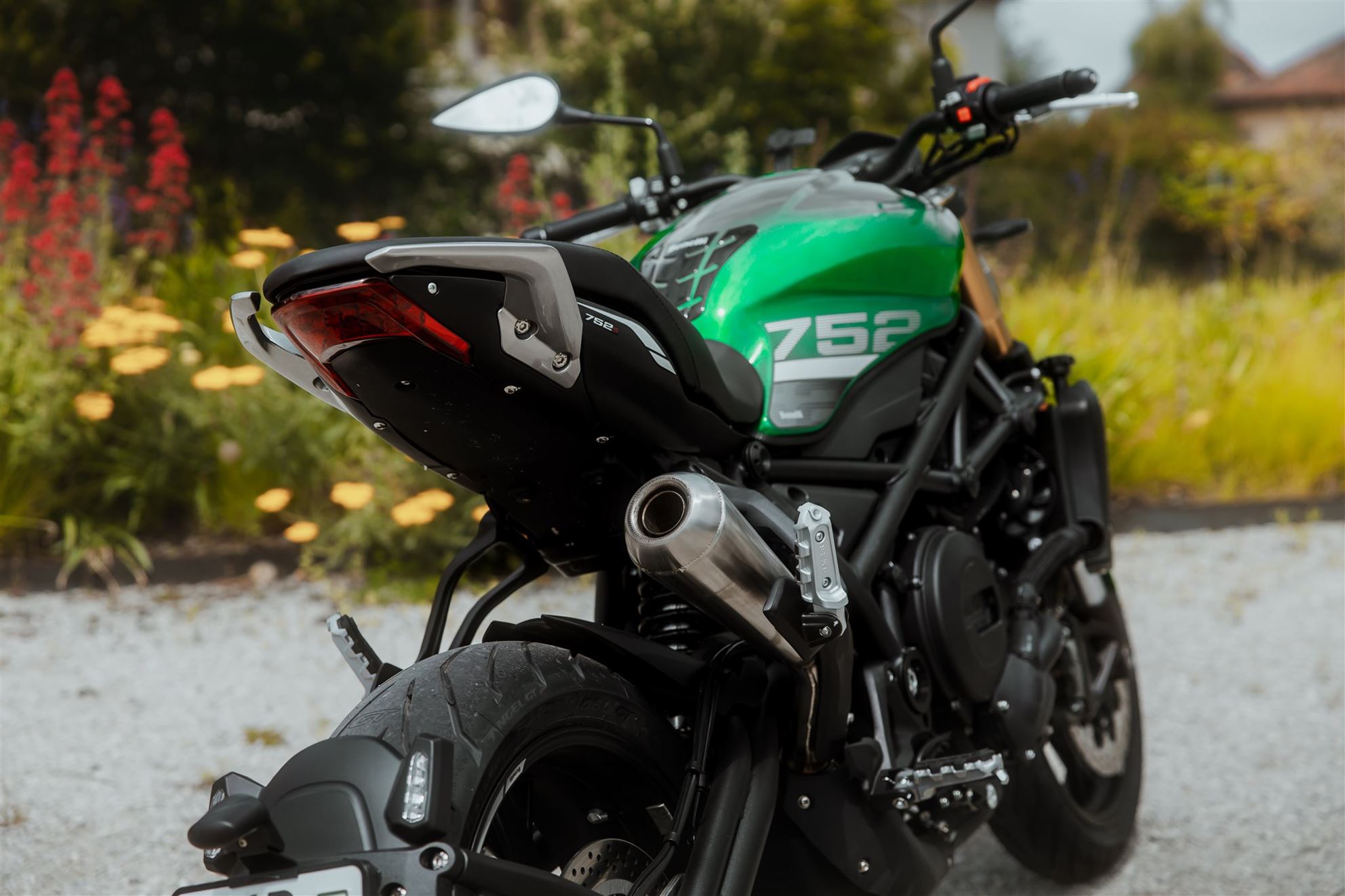 Benelli 752 S je vzrušující motocykl, zejména pro začínající jezdce.