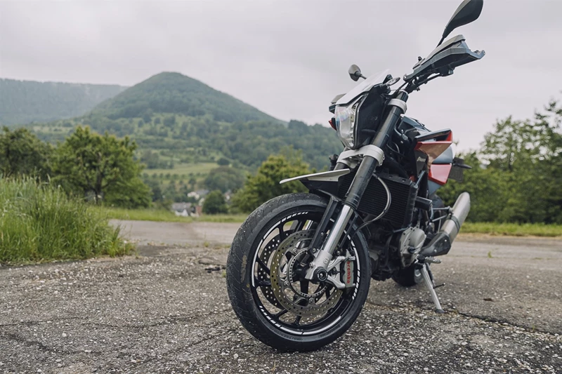Husqvarna Nuda 900 R Husqvarna Nuda 900 R