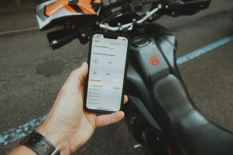 Das Übergabeprotokoll von RIBE gibt einen roten Faden für die Fahrzeugübergabe und deckt alle wichtigen Punkte ab Das Übergabeprotokoll von RIBE gibt einen roten Faden für die Fahrzeugübergabe und deckt alle wichtigen Punkte ab