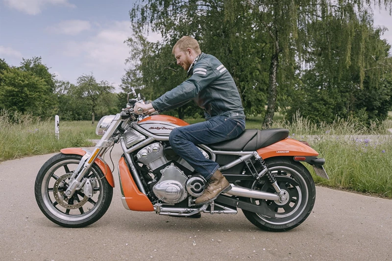 Harley-Davidson V-Rod Street Rod VRSCR Gebraucht im Test Harley-Davidson V-Rod Street Rod VRSCR Gebraucht im Test