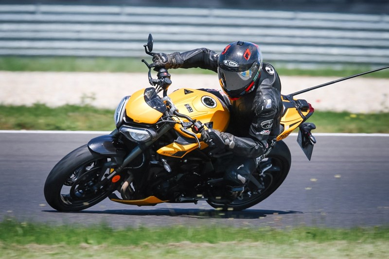 Triumph Street Triple RS