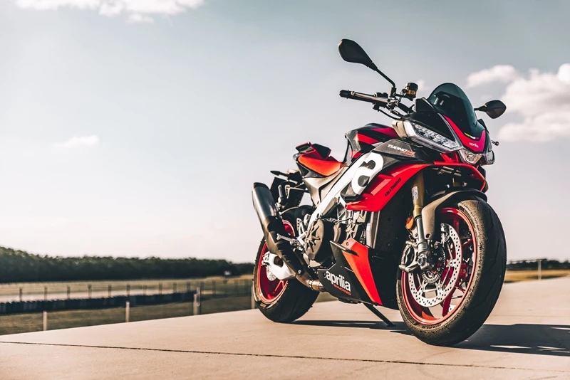 Aprilia Tuono V4 1100 Factory Aprilia Tuono V4 1100 Factory