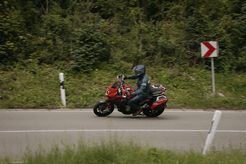 MV Agusta Turismo Veloce Lusso Gebrauchtmotorrad Test MV Agusta Turismo Veloce Lusso Gebrauchtmotorrad Test