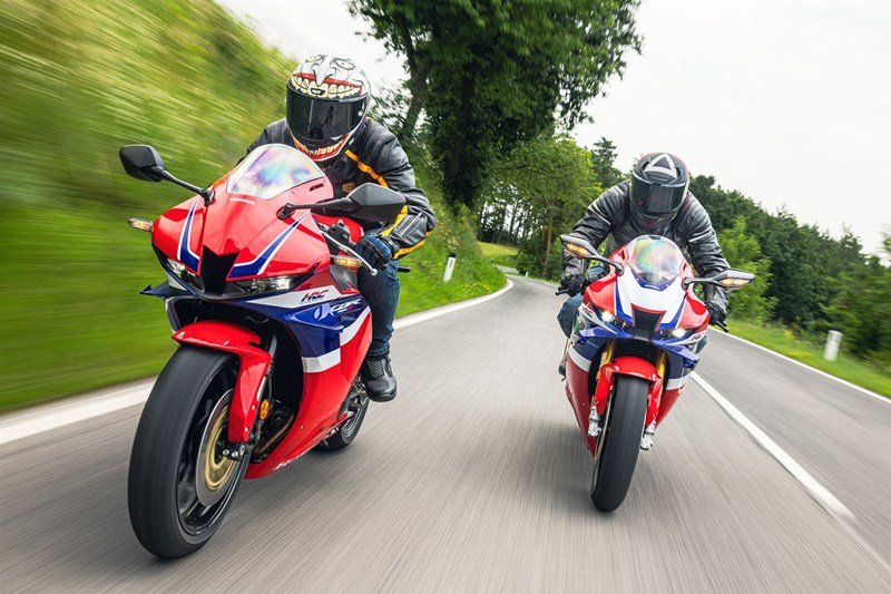 Muss es die Große sein? Honda CBR600RR vs. Fireblade SP
