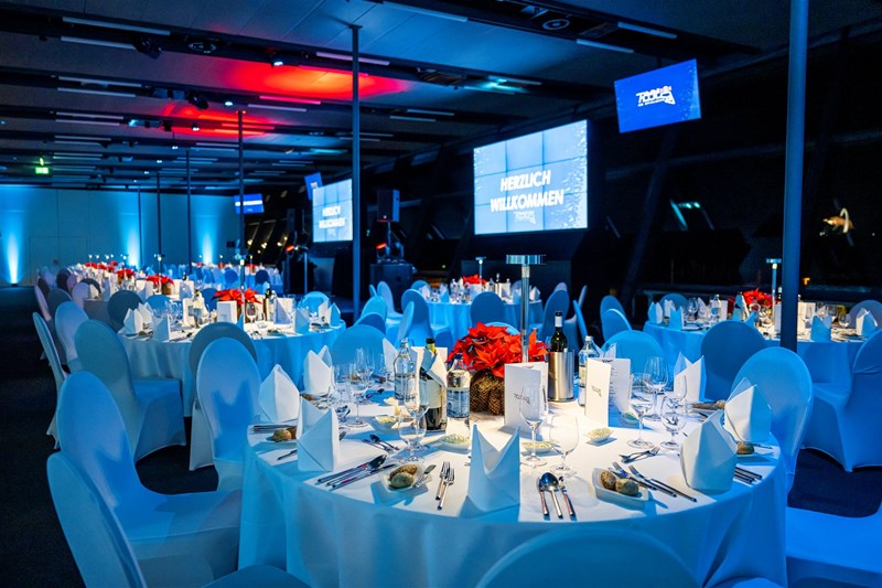 Weihnachtsfeier im Red Bull Wing - (c) Lucas Pripfl