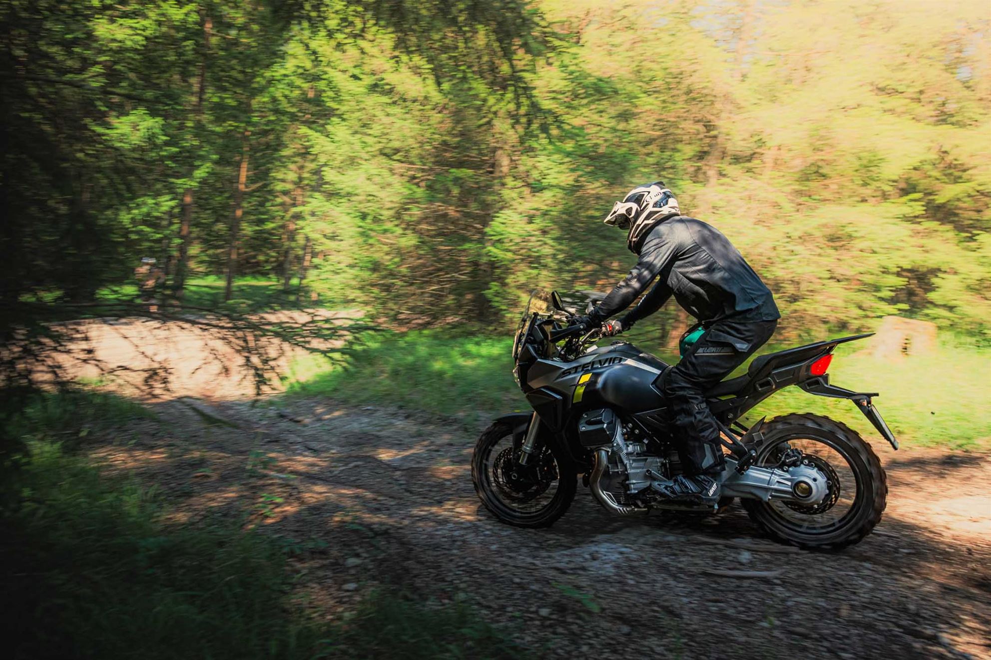 Moto Guzzi Stelvio Offroad Test 2024