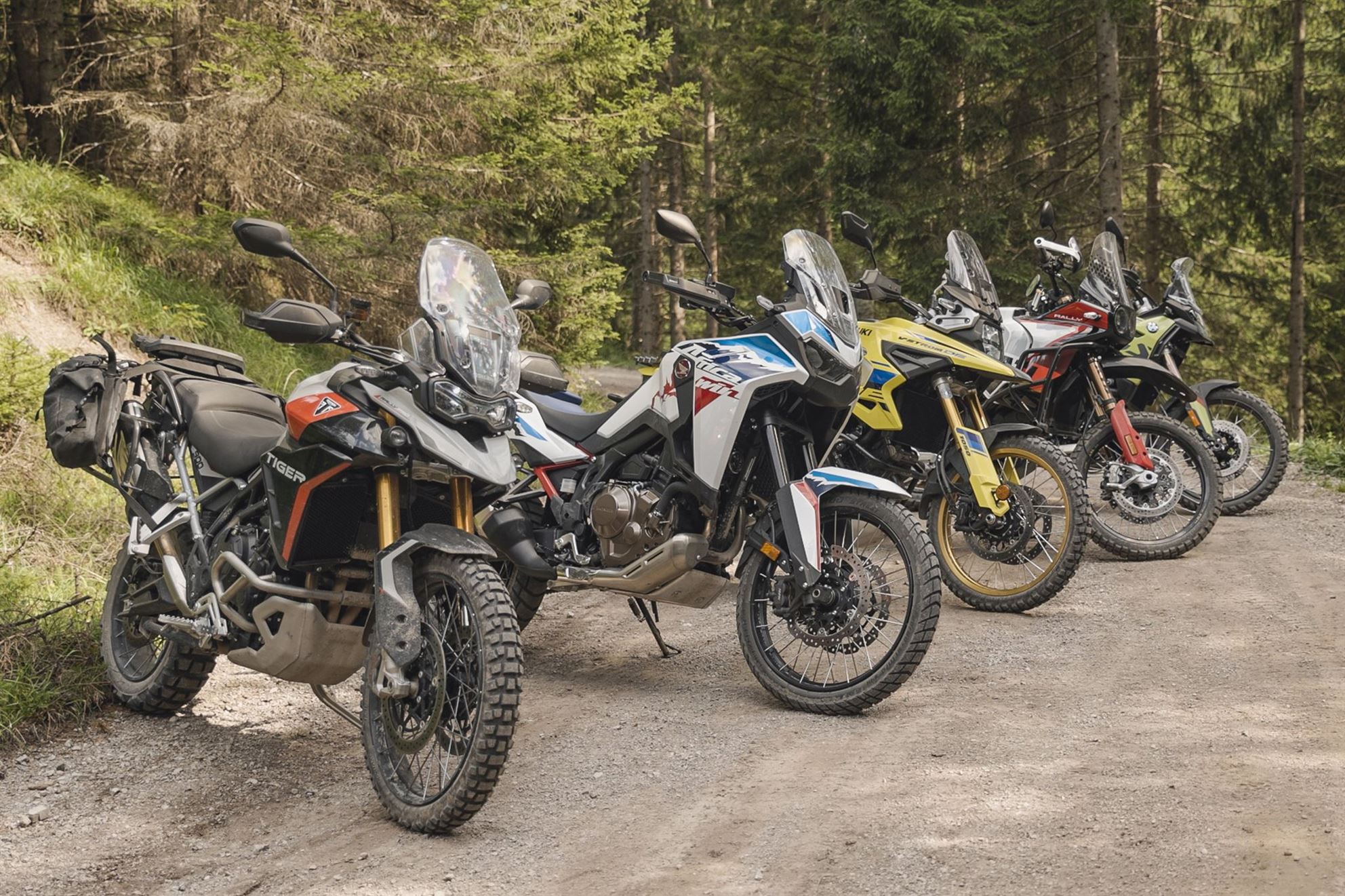 'Comparaison et test des motos d’aventure 21 pouces en tout-terrain 2024'