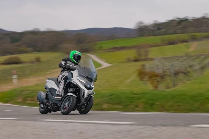 Piaggio MP3 530 HPE Exclusive Piaggio MP3 530 HPE Exclusive