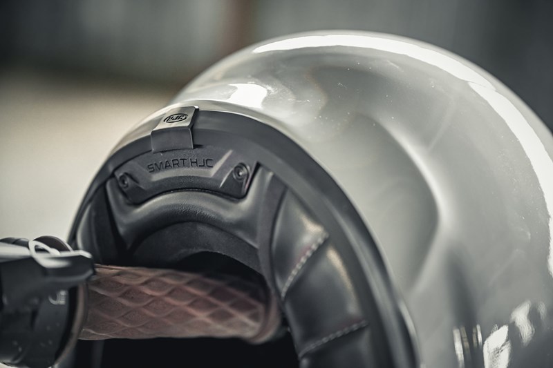 Retro-Motorradhelme im Praxistest