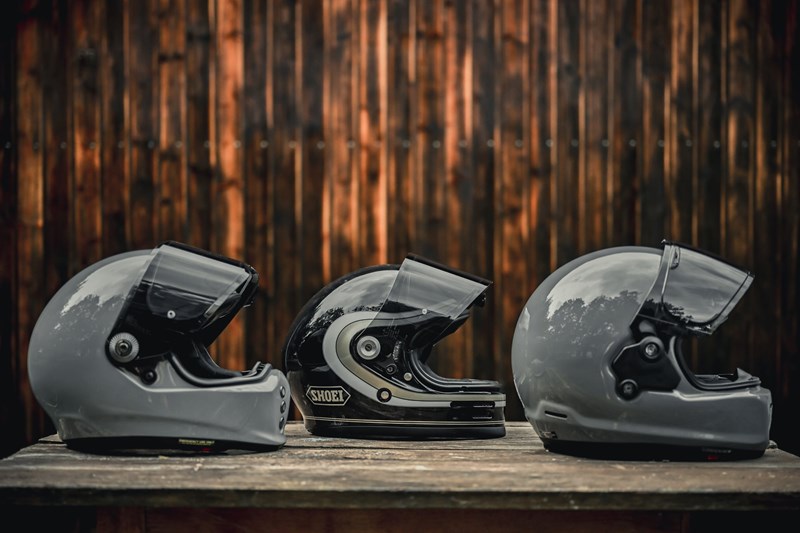 Retro-Motorradhelme im Praxistest