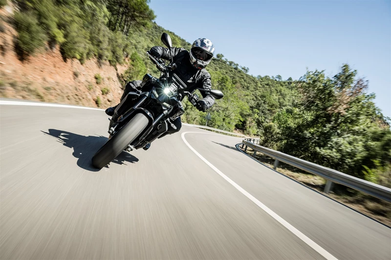 Der automatisierte Schaltmodus lädt zum Entspannen auf Landstrassen ein Der automatisierte Schaltmodus lädt zum Entspannen auf Landstrassen ein