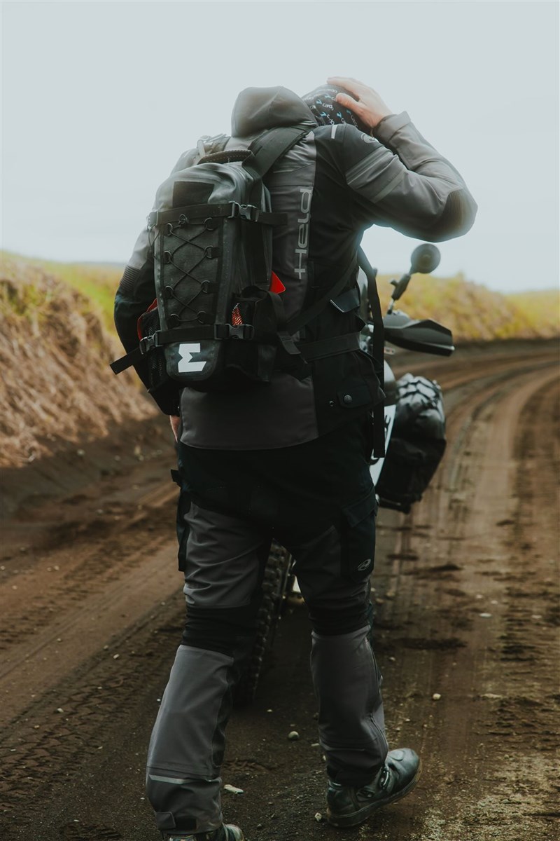 Der Enduristan Hurricane 15 mit 3 Liter Wasserblase