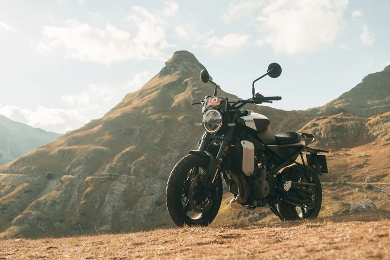 Husqvarna Svartpilen 801 Intensivtest Husqvarna Svartpilen 801 Intensivtest