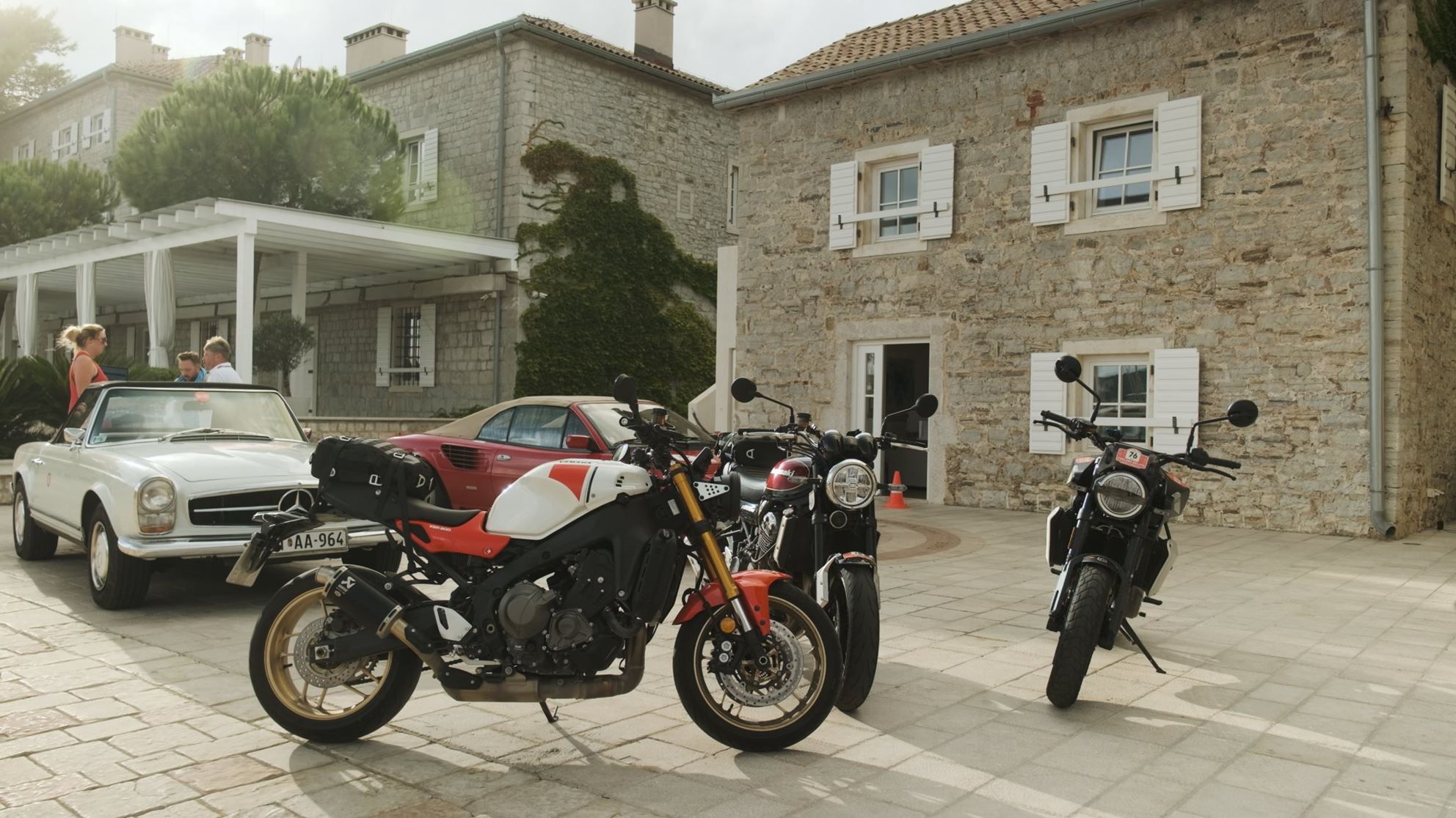 '3 Retrobikes en comparación en la Balkanrally'