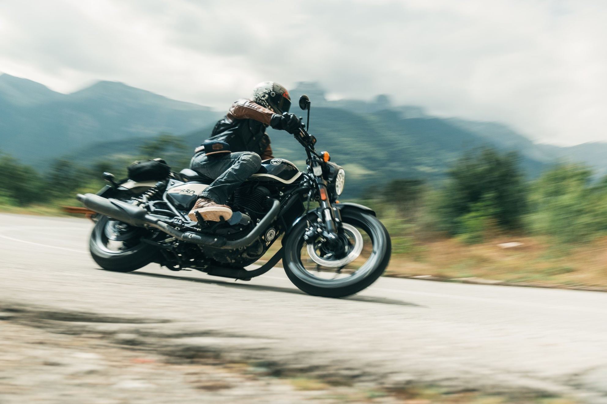 Royal Enfield Shotgun 650 at the Balkan Rally 2024 in Comparison