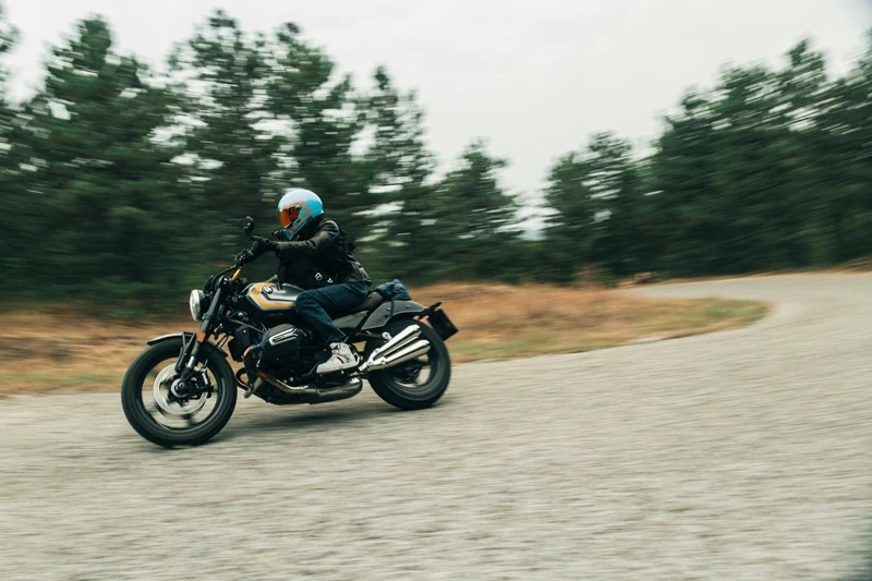 BMW R12 bei der Balkanrally 2024 im Vergleich BMW R12 bei der Balkanrally 2024 im Vergleich