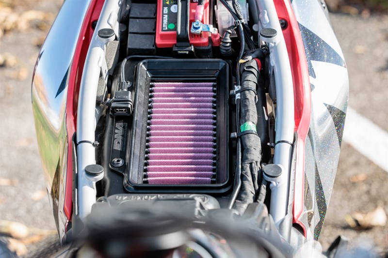 DNA Air Filter & Stage-2 Combo Kit für die Ducati Hyper 698 Mono