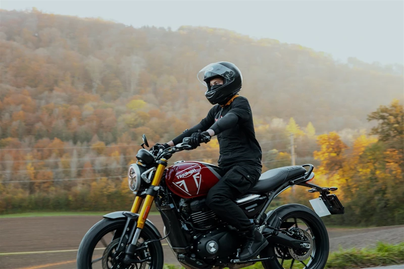 Ausgeglichenes Motorrad mit verzeihender Charakteristik - die Triumph Speed 400 Ausgeglichenes Motorrad mit verzeihender Charakteristik - die Triumph Speed 400