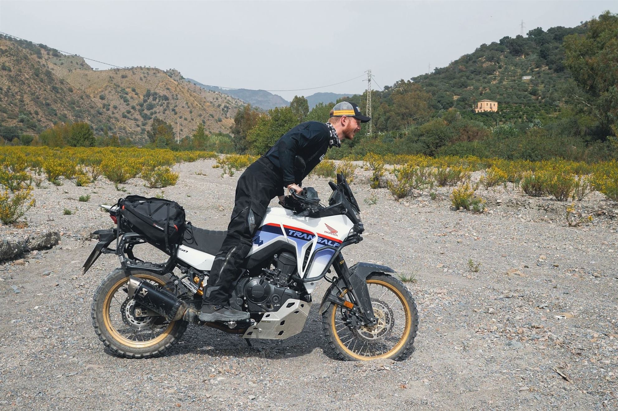 Honda XL750 Transalp Arazi Dönüşümü