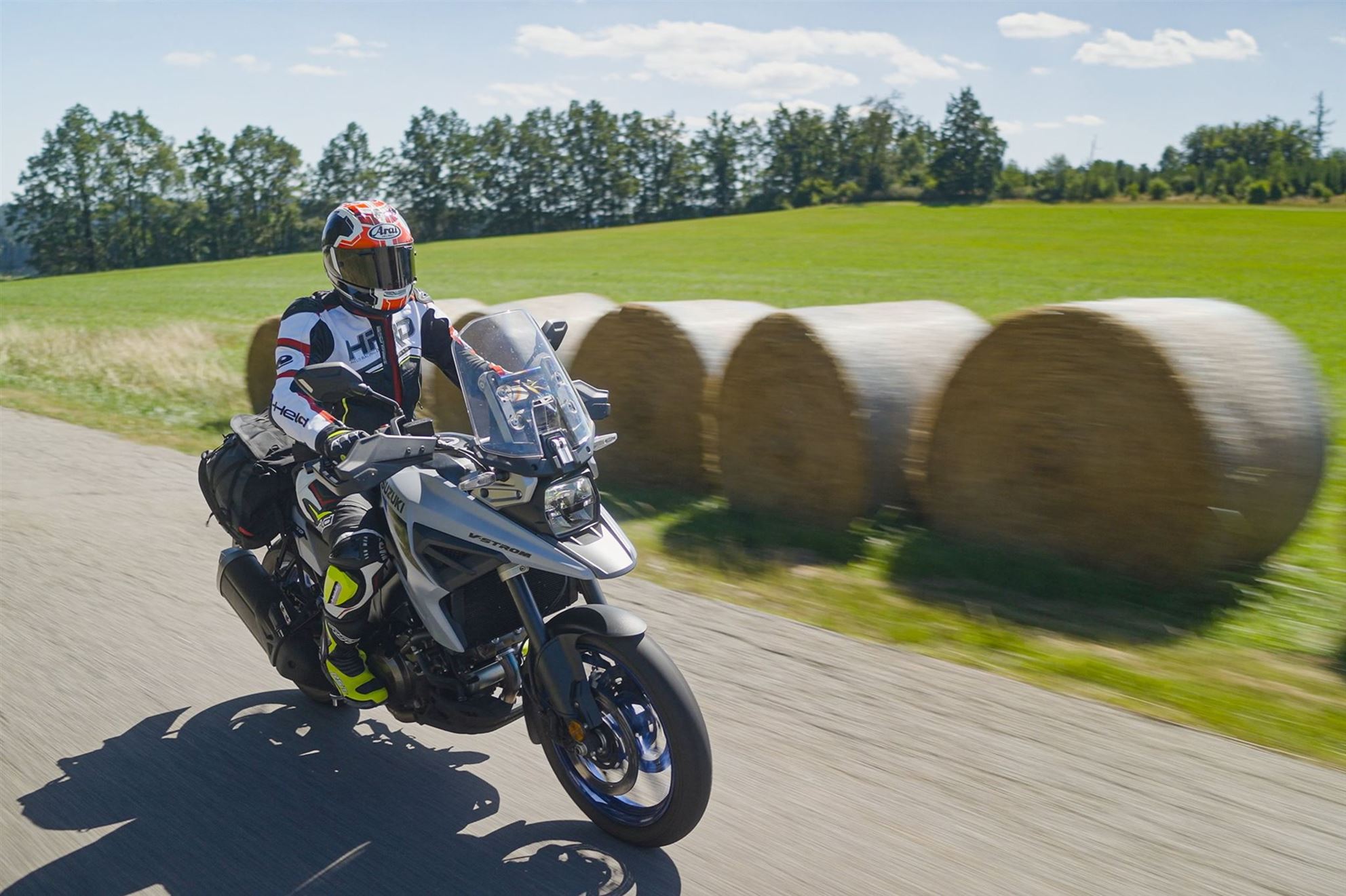 Test Suzuki V-Strom 1050 2024