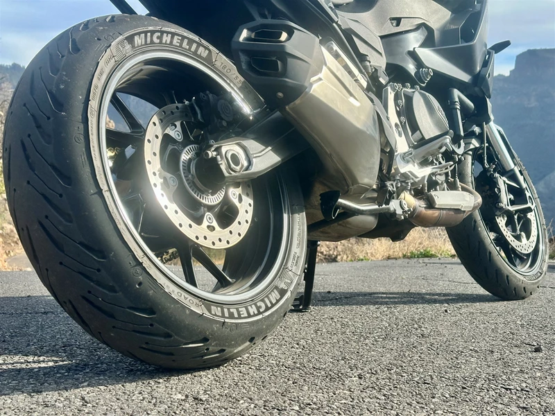 Michelin Road 5 GT auf der BMW F 900 XR Michelin Road 5 GT auf der BMW F 900 XR