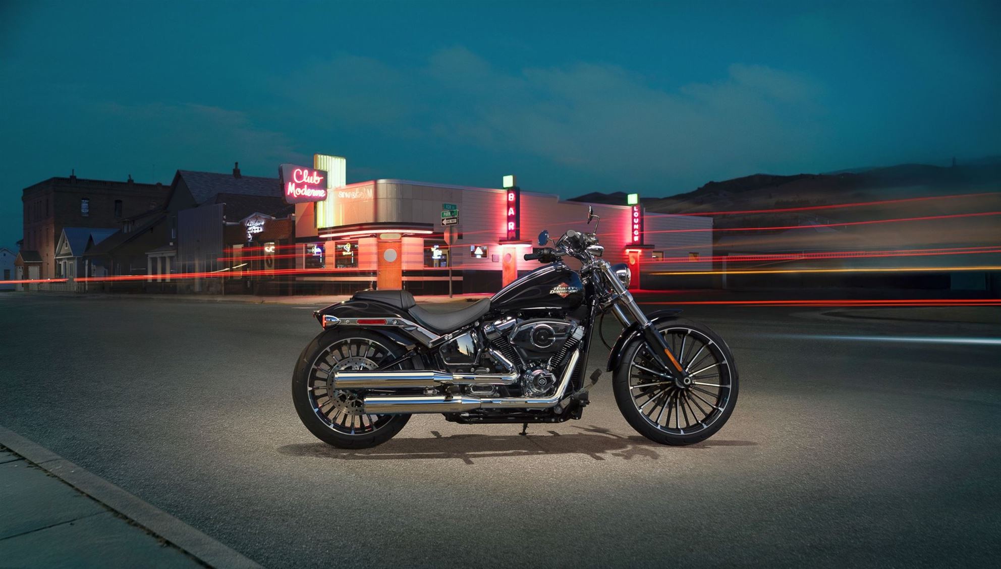 Harley-Davidson Breakout 2025