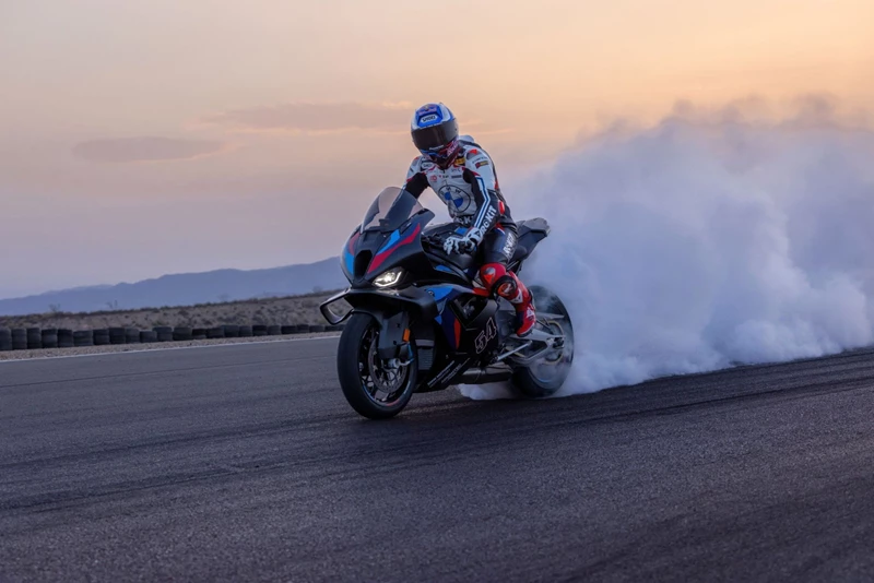 BMW M 1000 RR 2025 BMW M 1000 RR 2025