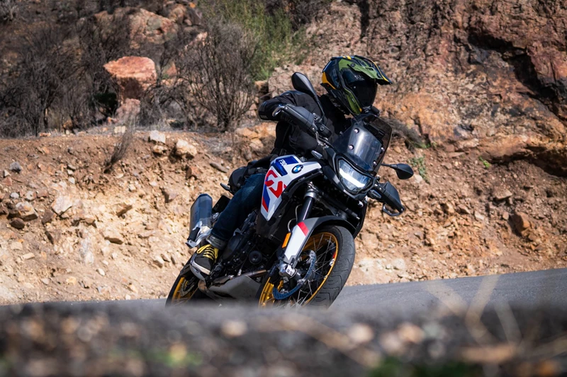 BMW F 900 GS BMW F 900 GS