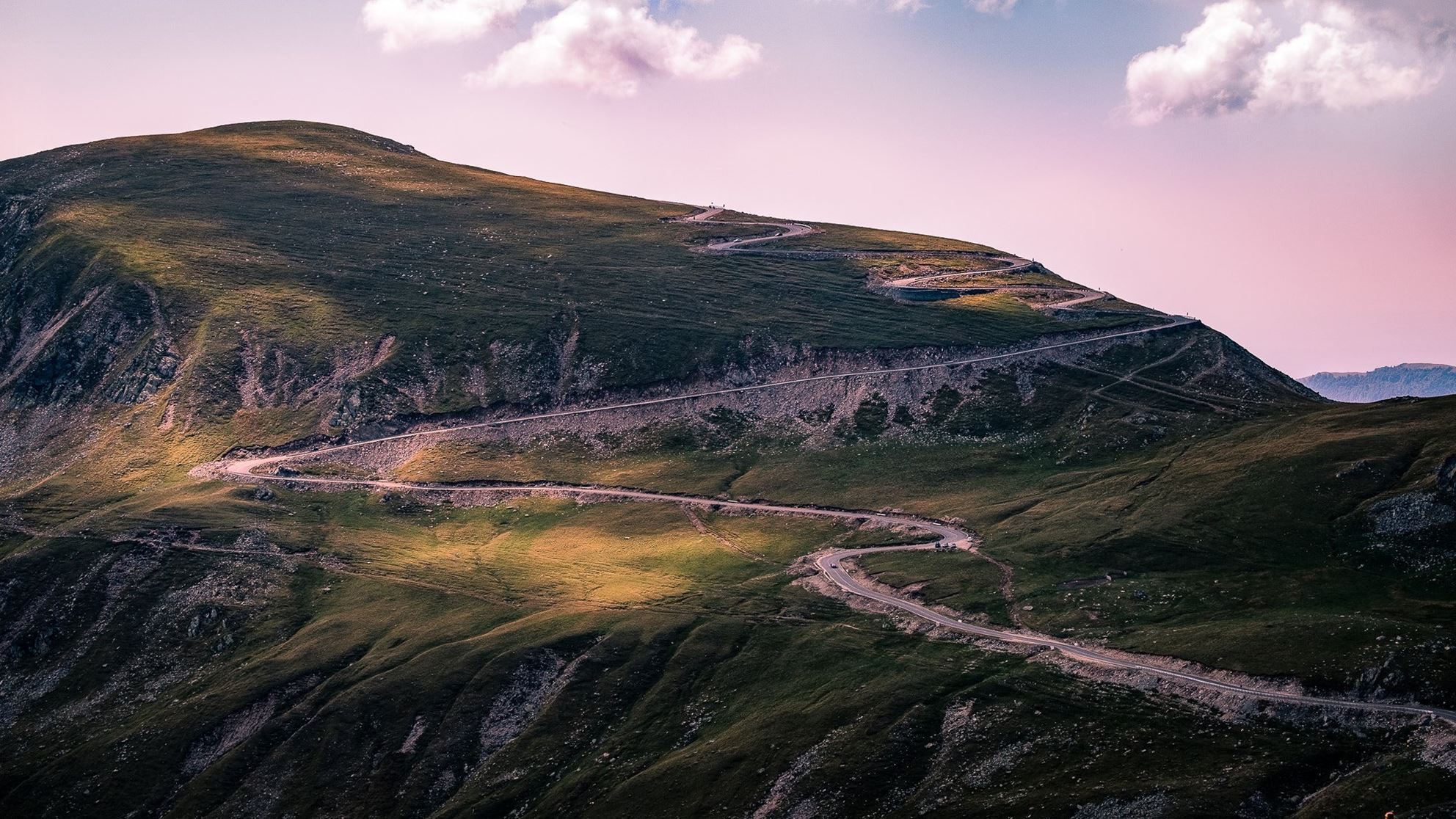 Die 10 besten Motorradstrecken in Europa - Transfagara?an und Transalpina