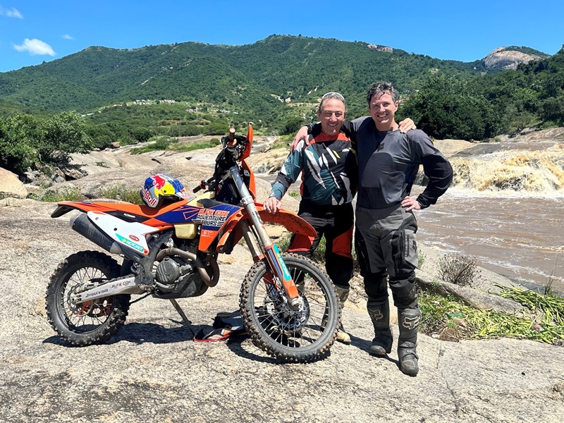 1000PS Gründer NastyNils und Racing Legende Alfie Cox auf Abenteuerreise in Südafrika 1000PS Gründer NastyNils und Racing Legende Alfie Cox auf Abenteuerreise in Südafrika