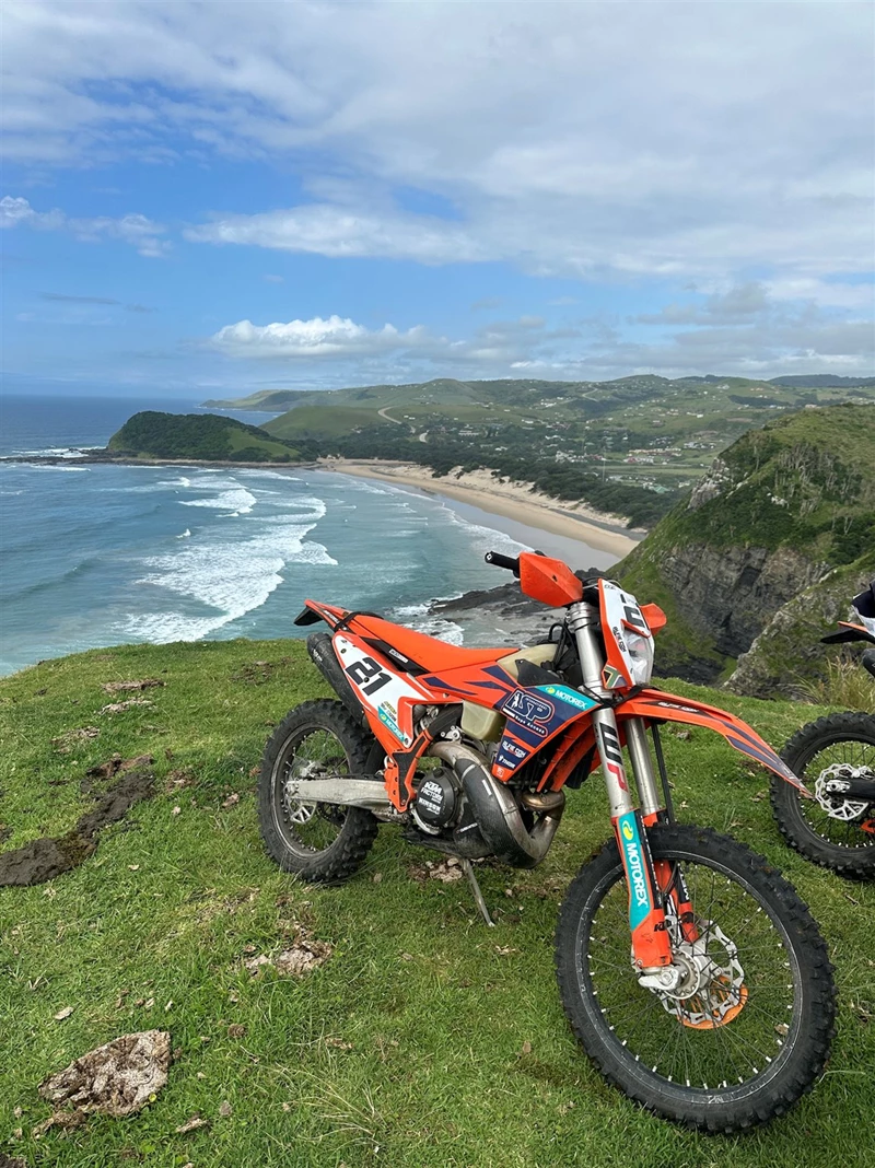 KTM 300 EXC TBI 2025 KTM 300 EXC TBI 2025