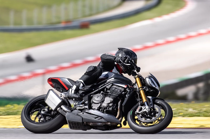Triumph Speed Triple 1200 RS 2025  Triumph Speed Triple 1200 RS 2025