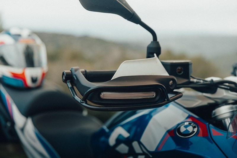 Wunderlich Ultimate Blinker- und Griffschutzbügel für die BMW R 1300 GS Wunderlich Ultimate Blinker- und Griffschutzbügel für die BMW R 1300 GS