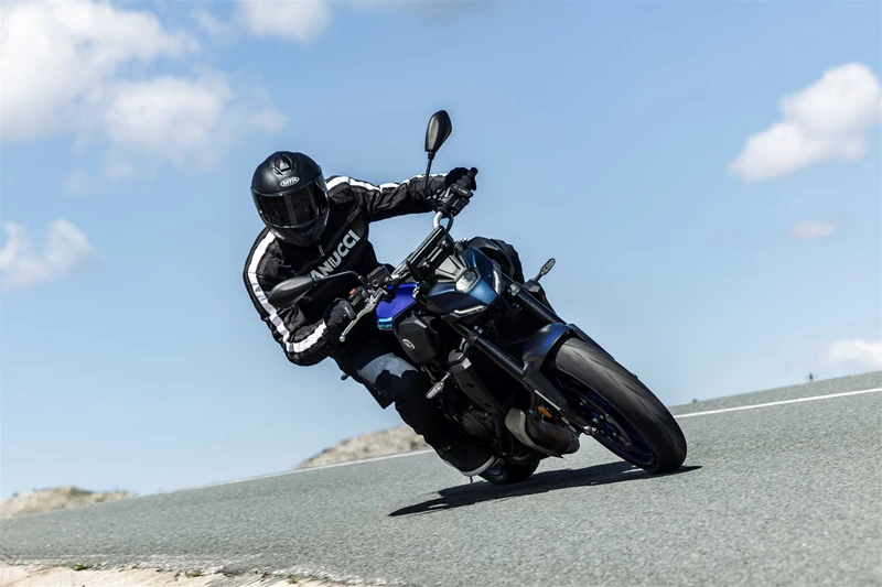 Test Yamaha MT-07 2025 Test Yamaha MT-07 2025