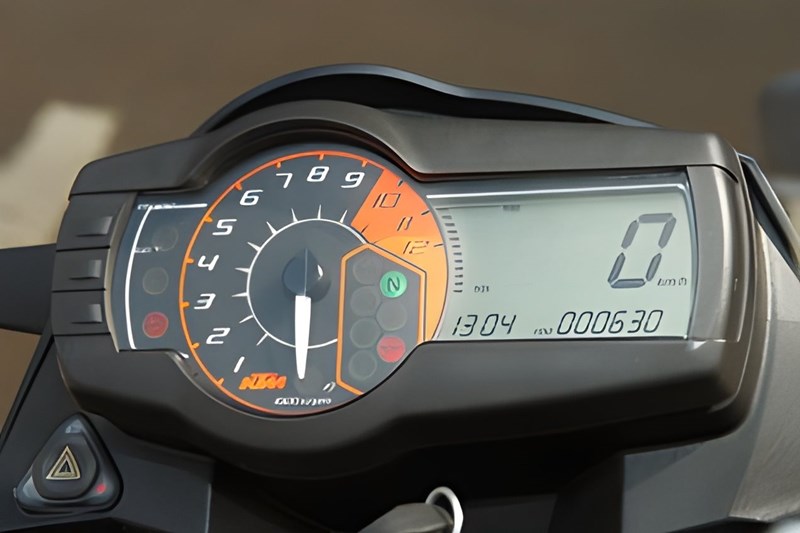 Zeitkapsel: So simpel waren früher KTM Dashboards.