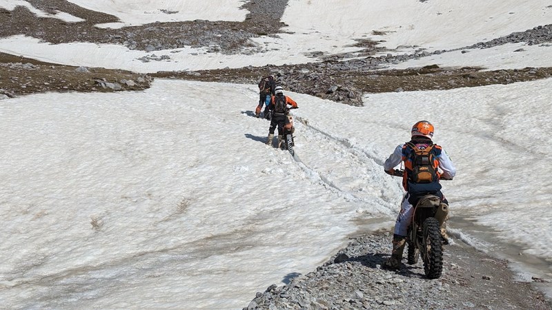 Kein Kulturschock! Auch in Griechenland gibt es oben in den Bergen Schnee!