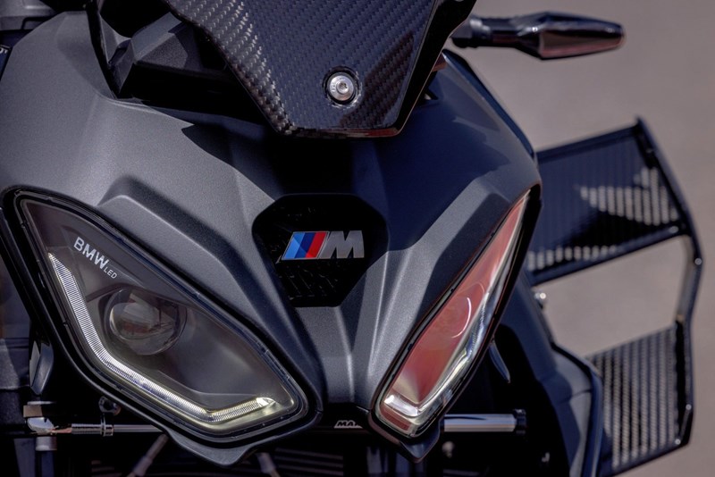 Nur das Beste für die 1000PS Community. Edle Testbikes von BMW Nur das Beste für die 1000PS Community. Edle Testbikes von BMW