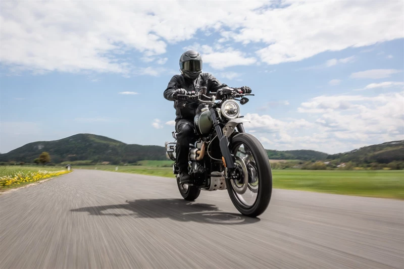 Held Cosmo 4 Tourenkombi im Test Held Cosmo 4 Tourenkombi im Test