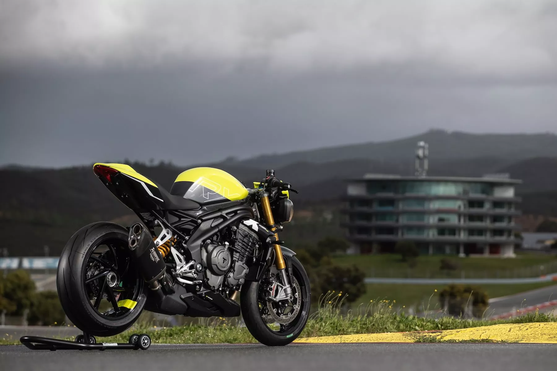 Con la Triumph Speed Triple RX 2025 a Portimao - Primavera 2025!