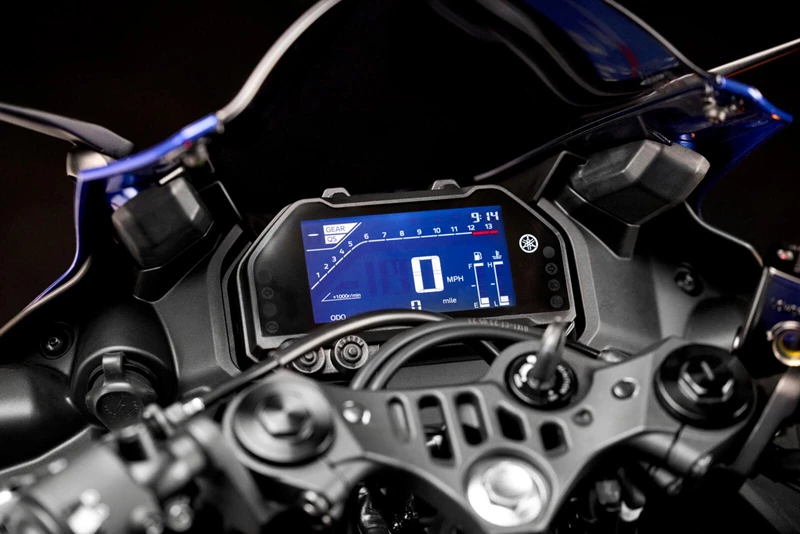 Yamaha R3 auf der Landstraße Yamaha R3 auf der Landstraße