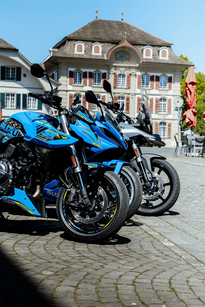 Auch in der Stadt machen die Motorräder einen guten Eindruck Auch in der Stadt machen die Motorräder einen guten Eindruck