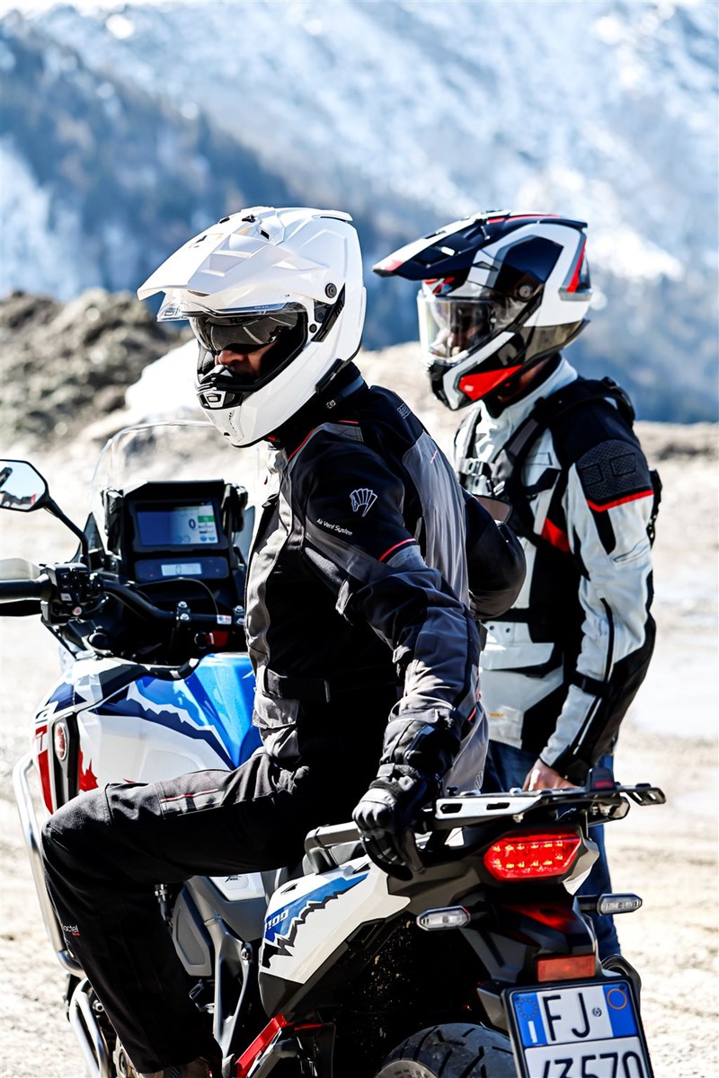 Der neue TANAMI Helm von Caberg