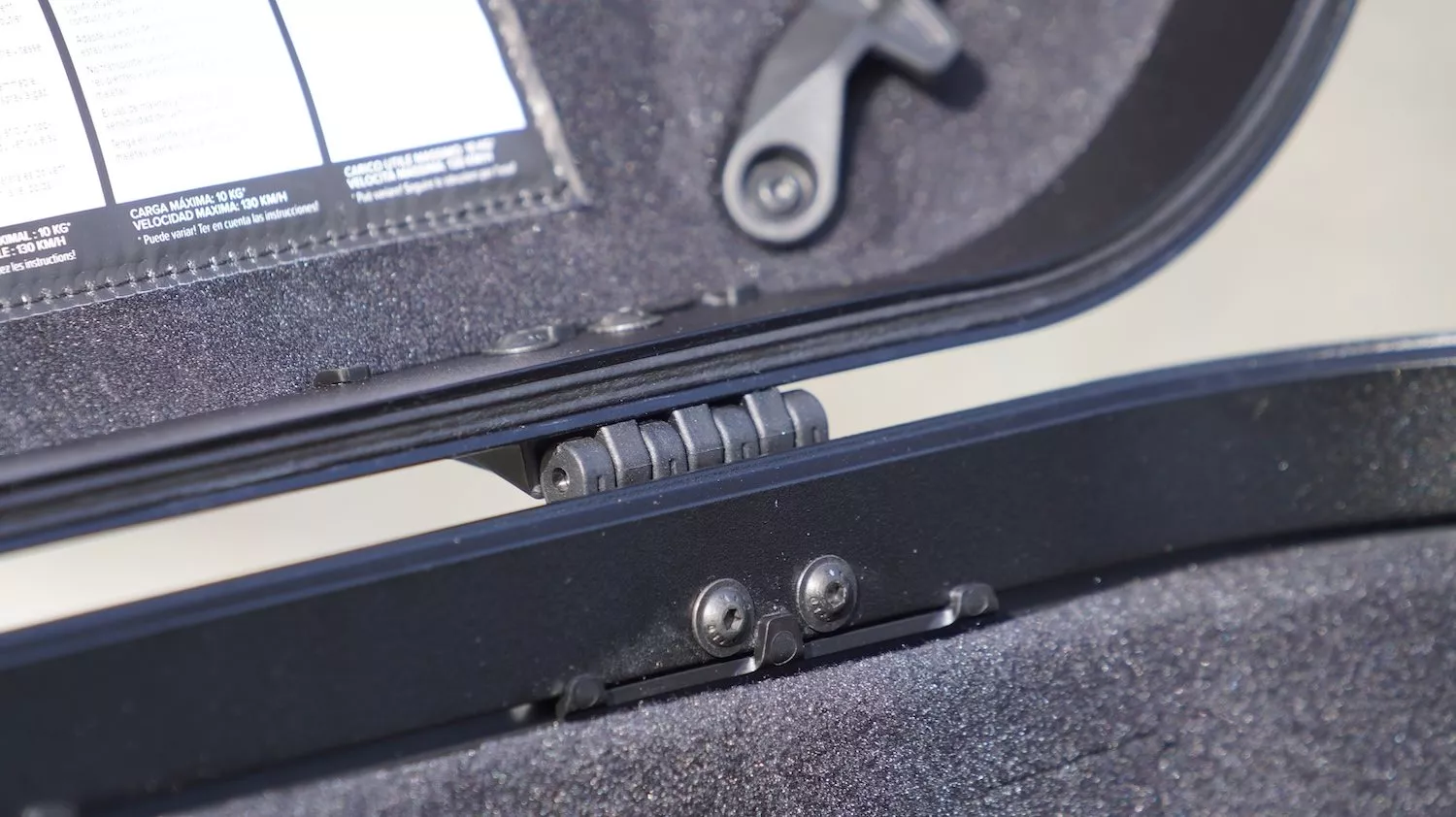 Unassuming but Damn Good: The Hinge is Robust and Precise, Ensuring the Lid Always Lands Exactly Where It Should.