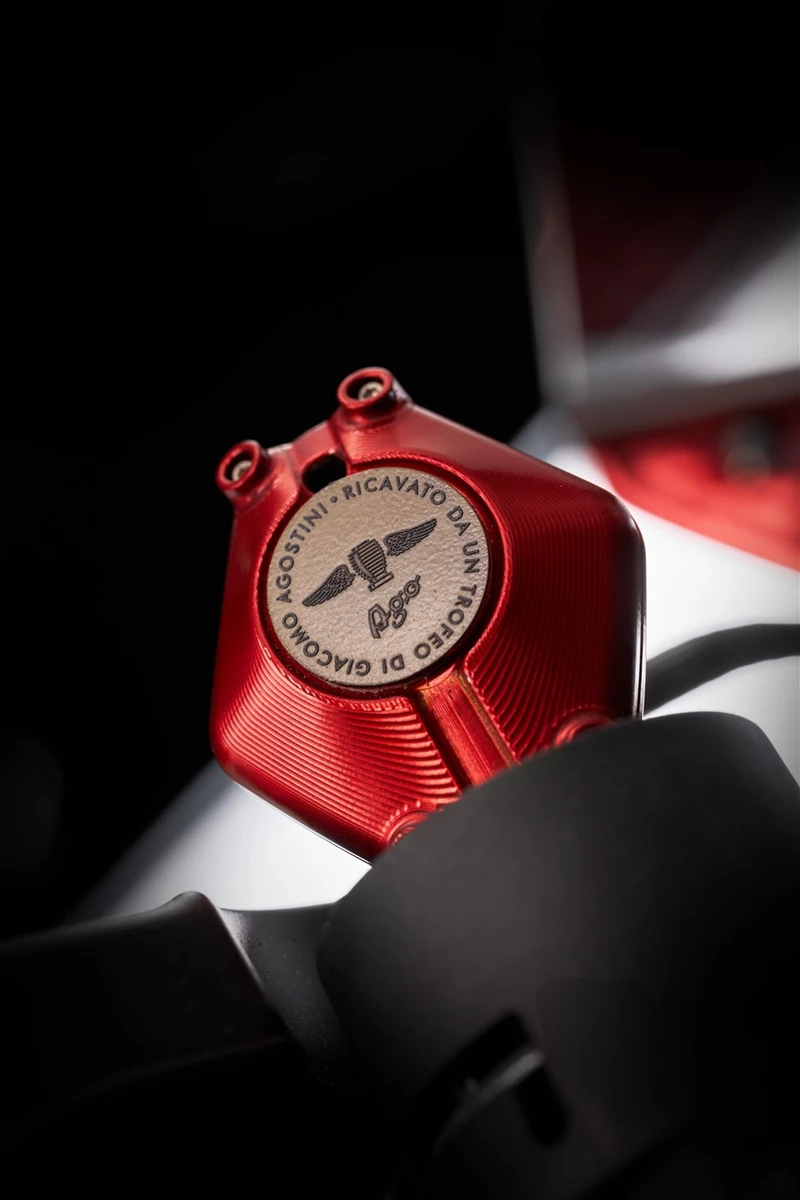 MV Agusta Superveloce 1000 Ago 2025 vorgestellt MV Agusta Superveloce 1000 Ago 2025 vorgestellt