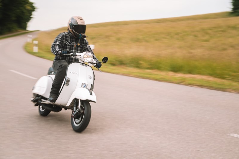 Ältere Fahrzeuge lassen sich perfekt modernisieren, indem man einen hochwertigen Reifen verwendet.