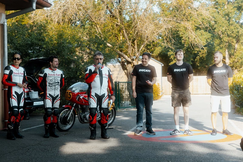 Ducati Schweiz und Have-Fun-Fahrtrainings: Eine gelungene Kombination Ducati Schweiz und Have-Fun-Fahrtrainings: Eine gelungene Kombination