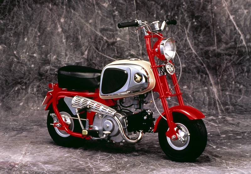 Die Honda Z100. Die Honda Z100.